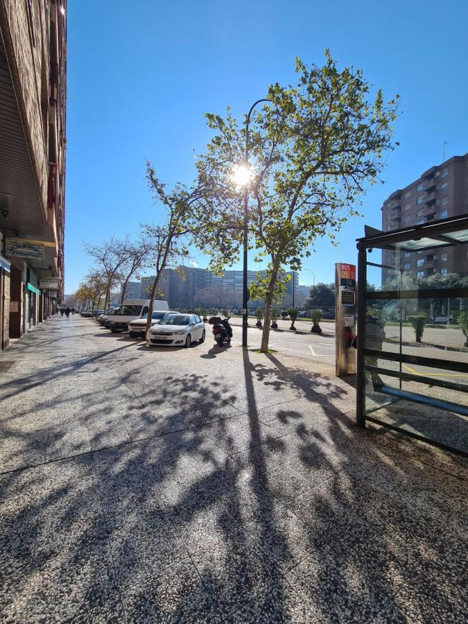 Dos Torres Tauriel - Espacioso Apartamento Con Impresionantes Vistas Y Garaje Privado Zaragoza Dış mekan fotoğraf