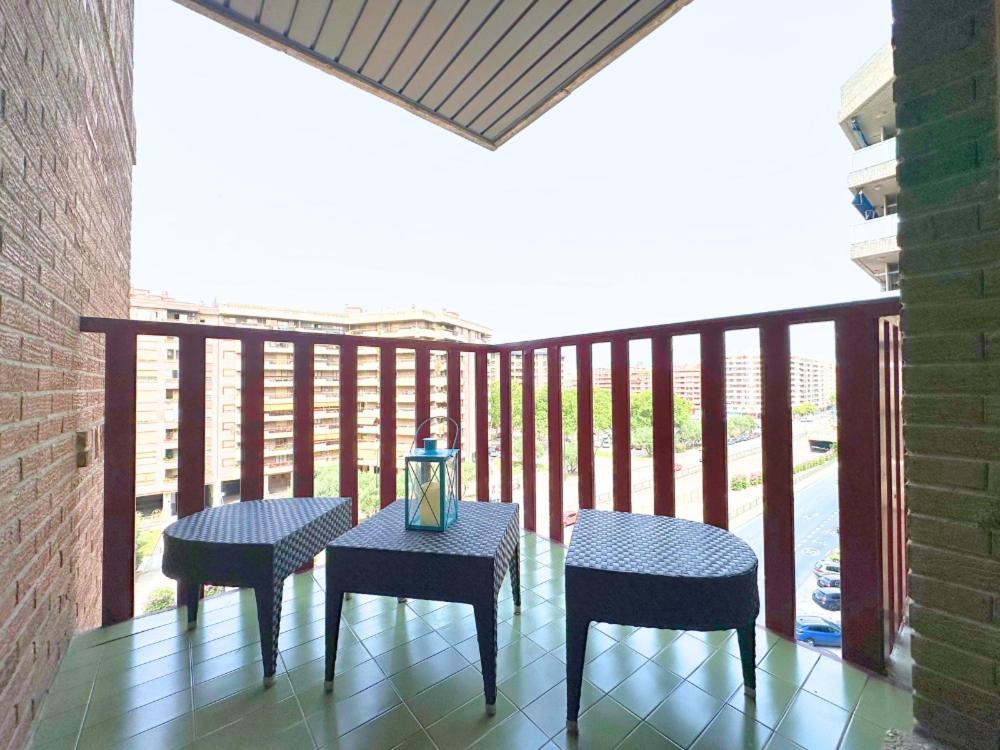 Dos Torres Tauriel - Espacioso Apartamento Con Impresionantes Vistas Y Garaje Privado Zaragoza Dış mekan fotoğraf